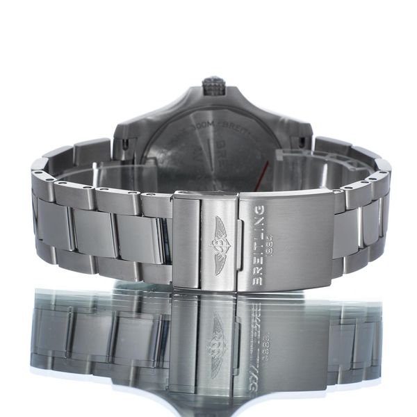 Breitling Avenger Automatic 45 A32395